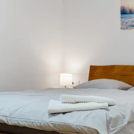 Rezidence Lyzarska Apartment *