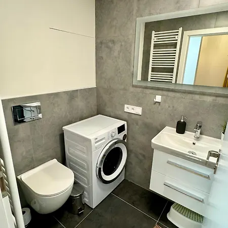 Rezidence Lyzarska Apartment